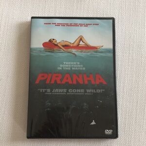 PIRANHA DVD VIDEO NWT